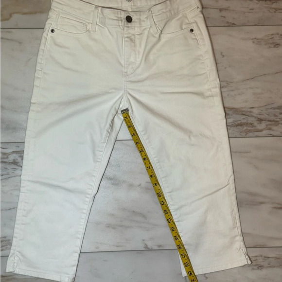 St. John’s Bay White Capri Pants Size 8 - Picture 6 of 10